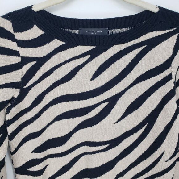 Ann Taylor Zebra Print Sweater XSP Seasonless Yarn Boat Neck Tan Black - Picture 7 of 8